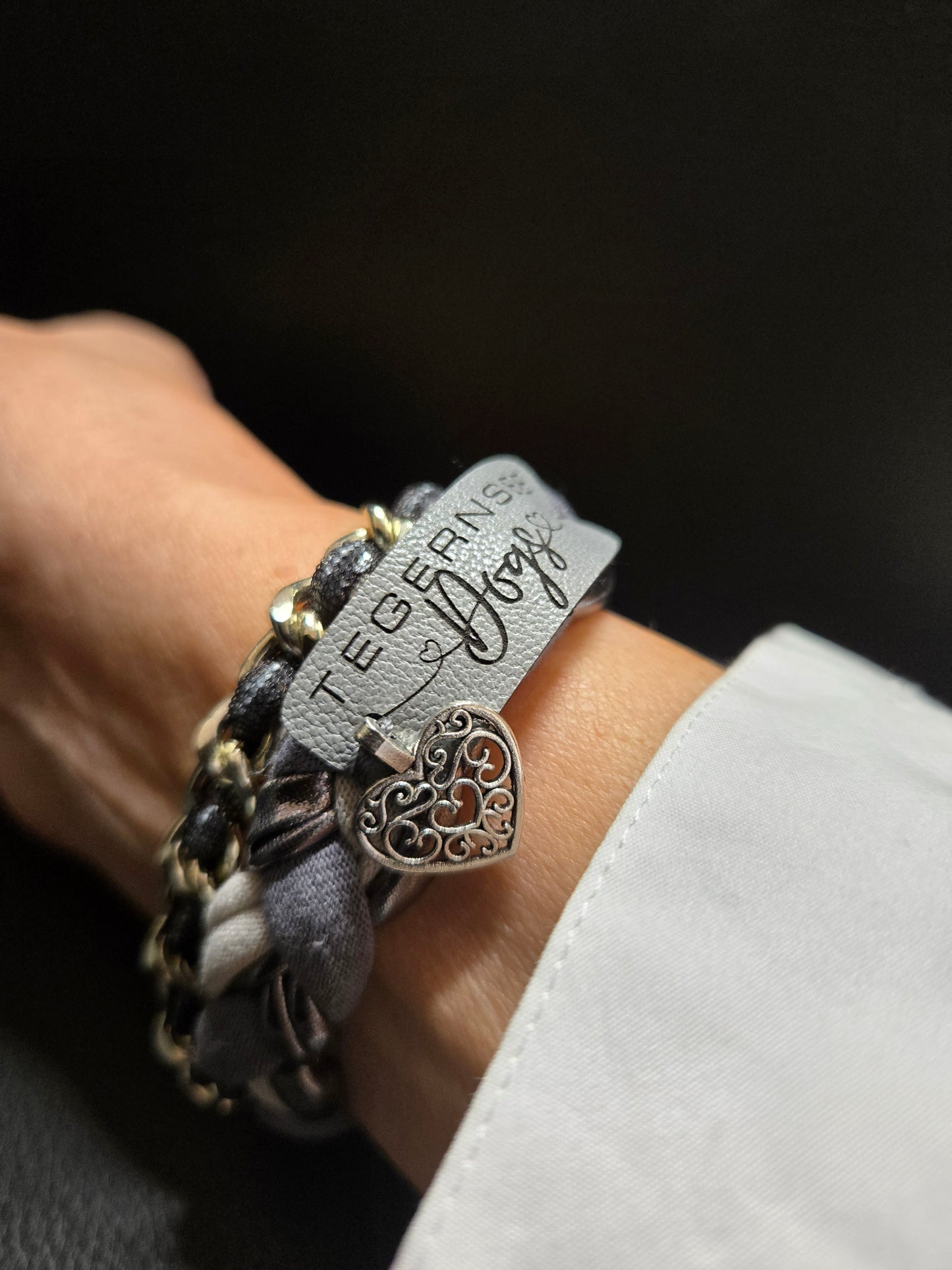 DogMom Armband Anthrazit Steingrau
